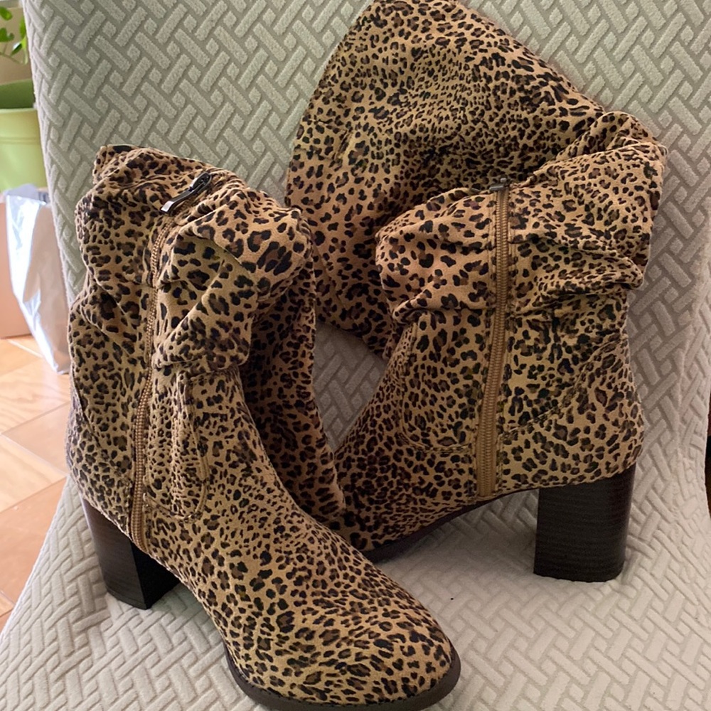Laopard print boots